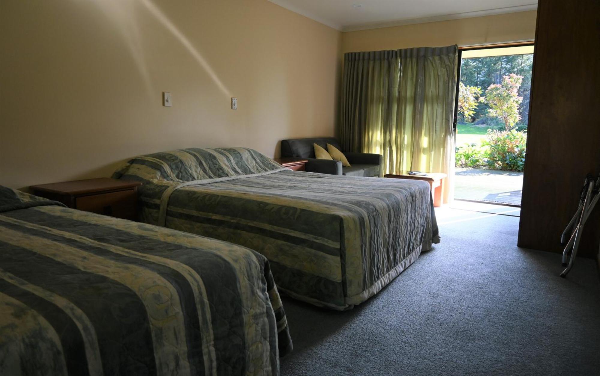 Donegal House Hotel ไคคูรา ภายนอก รูปภาพ