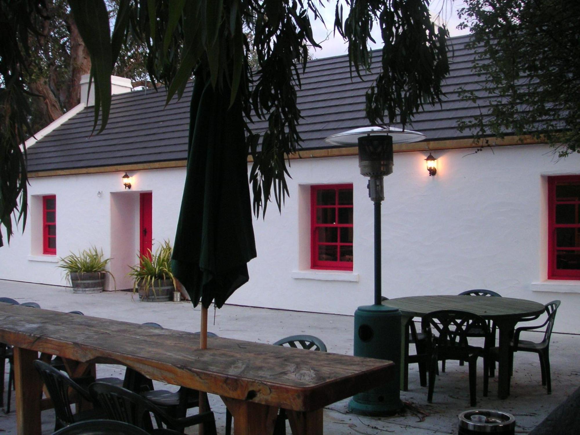 Donegal House Hotel ไคคูรา ภายนอก รูปภาพ