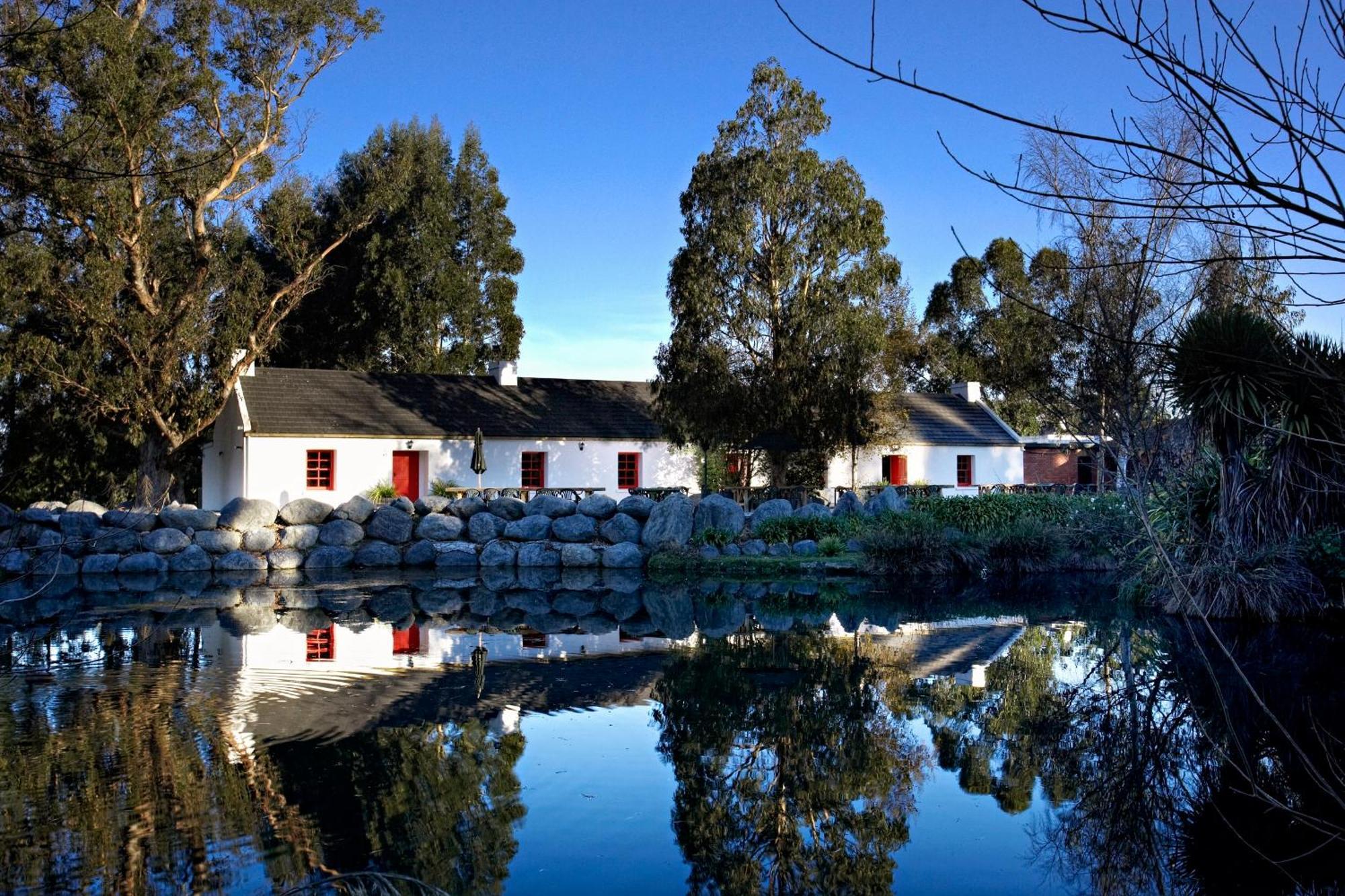 Donegal House Hotel ไคคูรา ภายนอก รูปภาพ