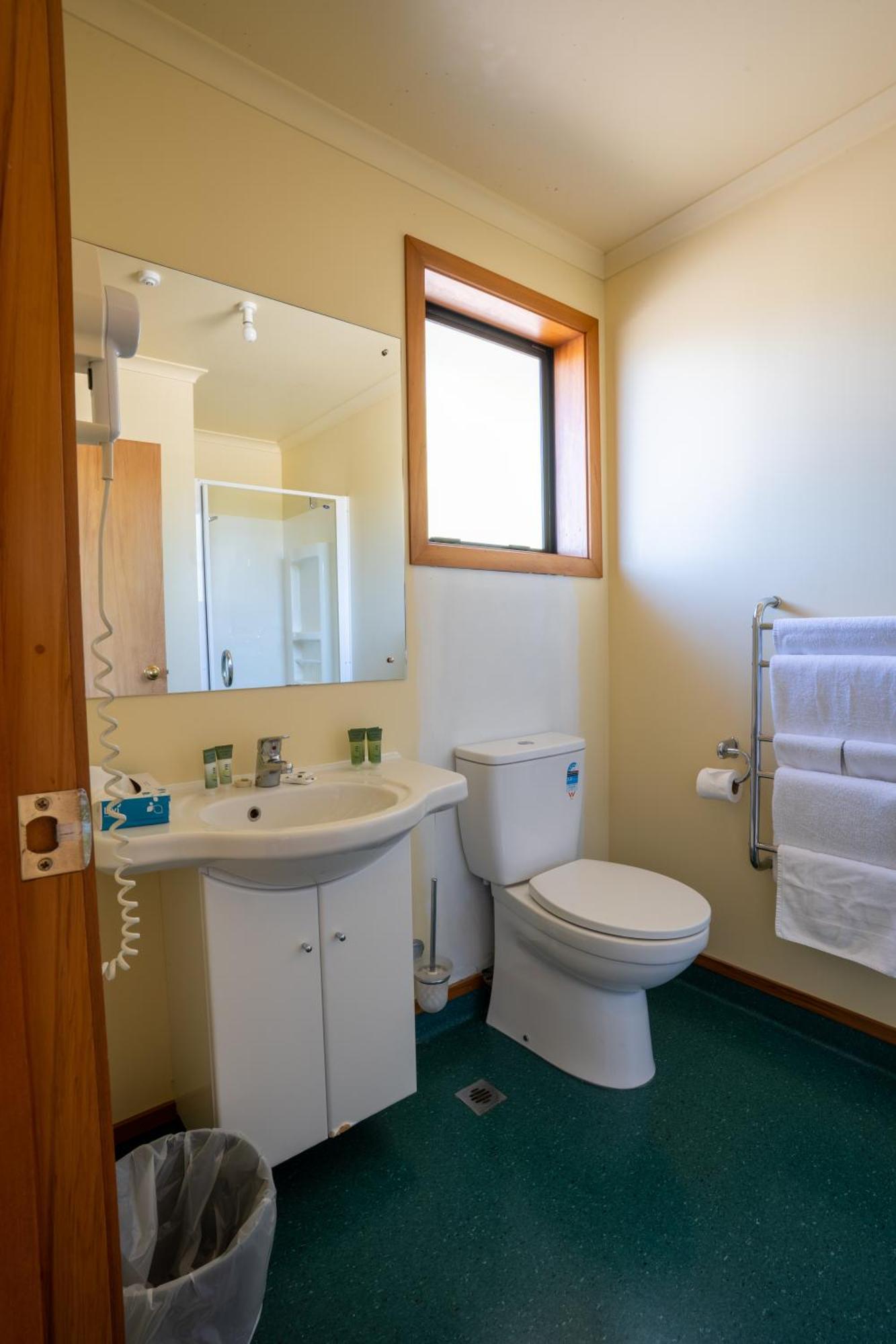 Donegal House Hotel ไคคูรา ภายนอก รูปภาพ